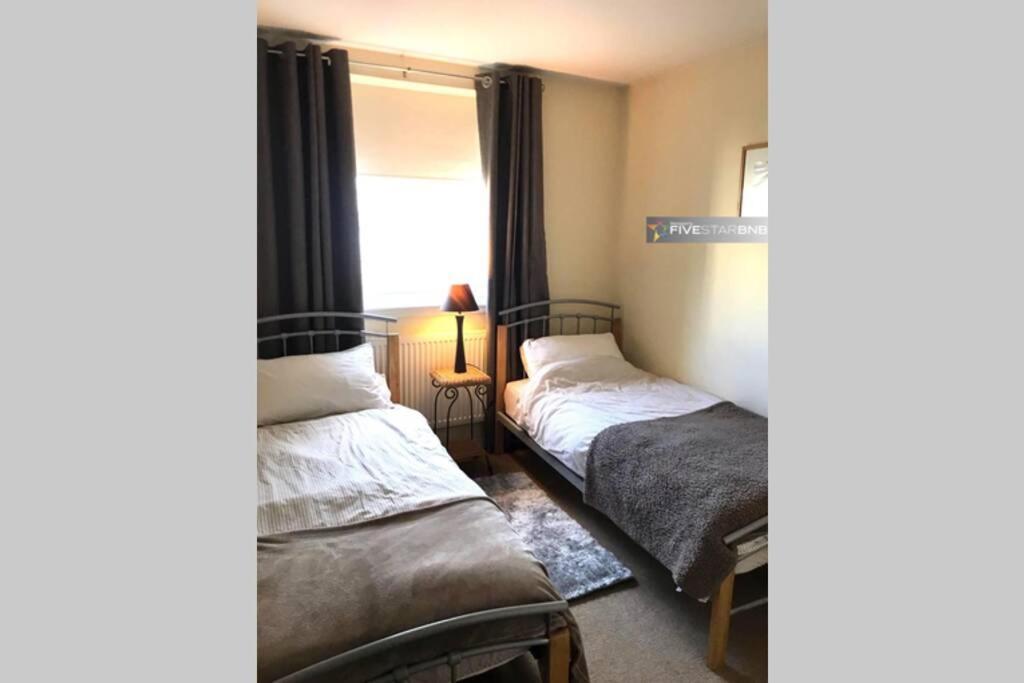 Waterfront Living In Leith With Free Parking! Apartment Edinburgh Ngoại thất bức ảnh